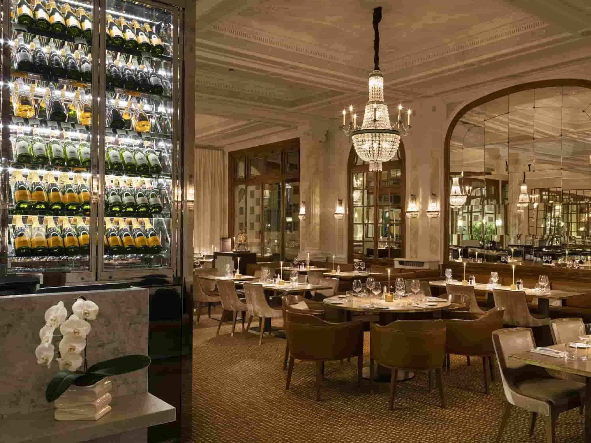 Hotel Barriere Le Normandy Довил Екстериор снимка
