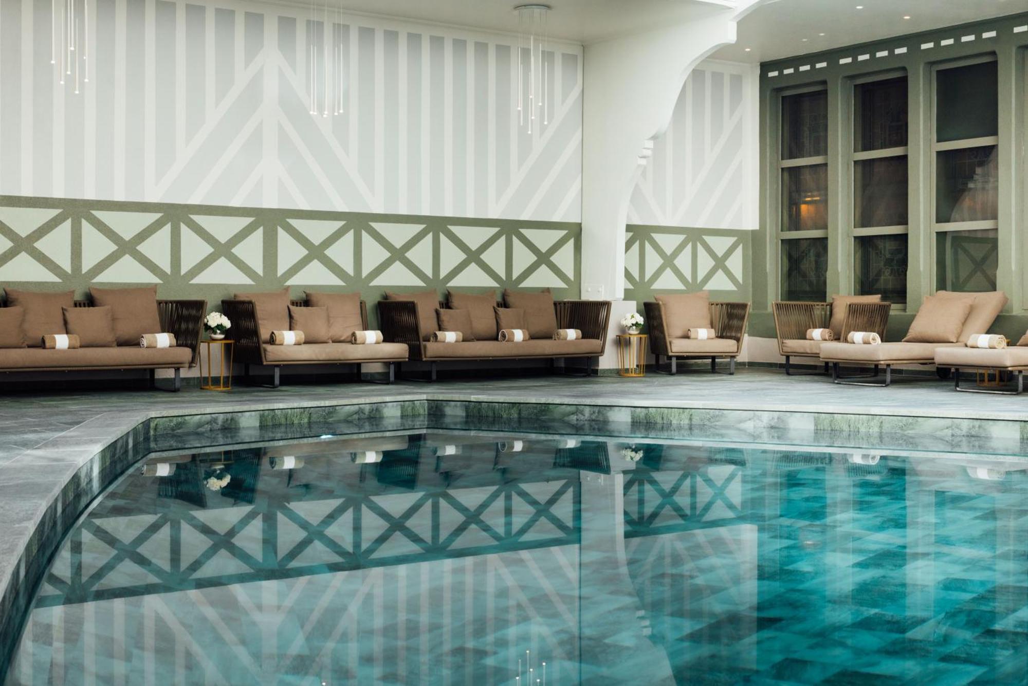 Hotel Barriere Le Normandy Довил Екстериор снимка