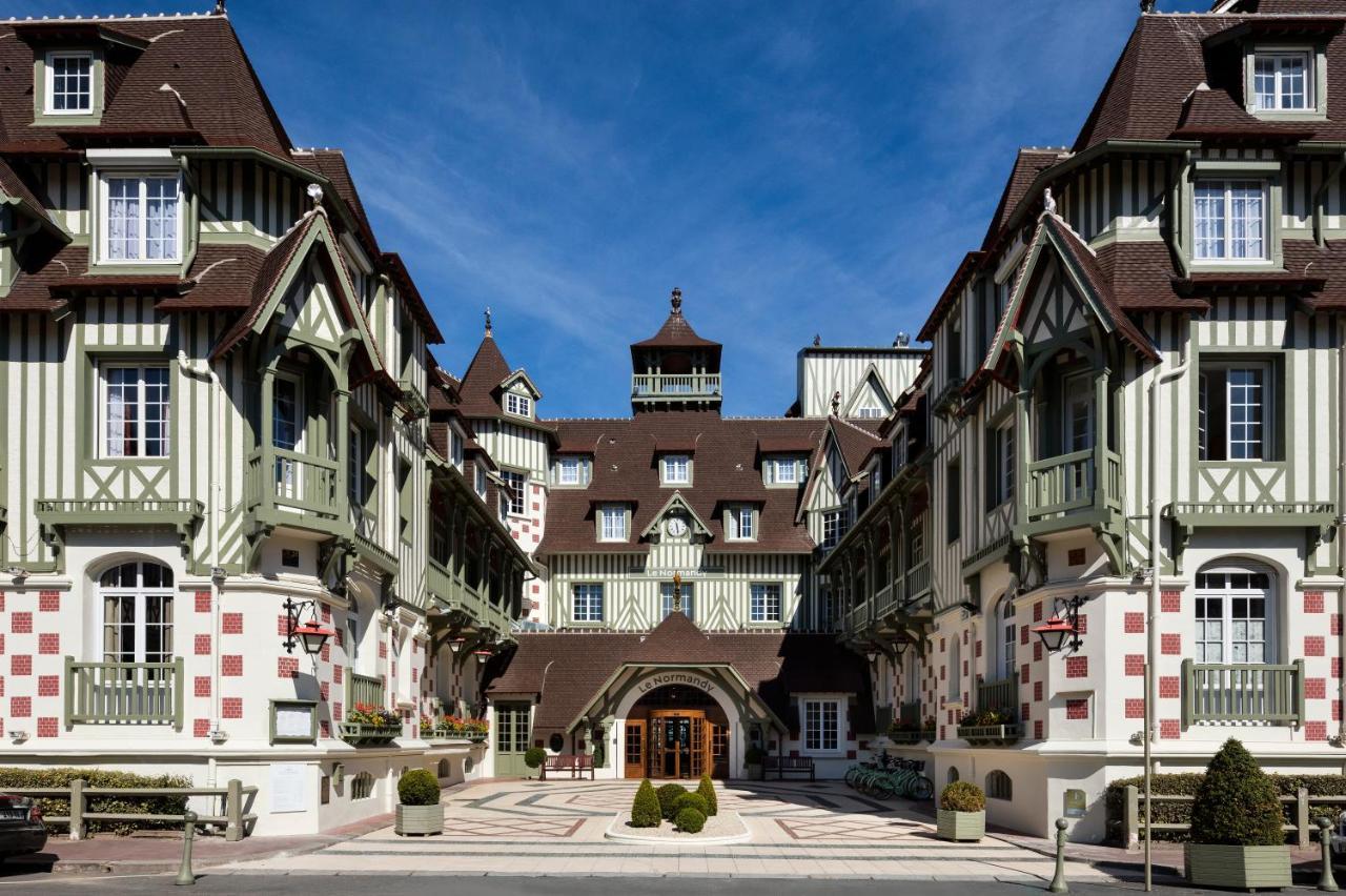 Hotel Barriere Le Normandy Довил Екстериор снимка